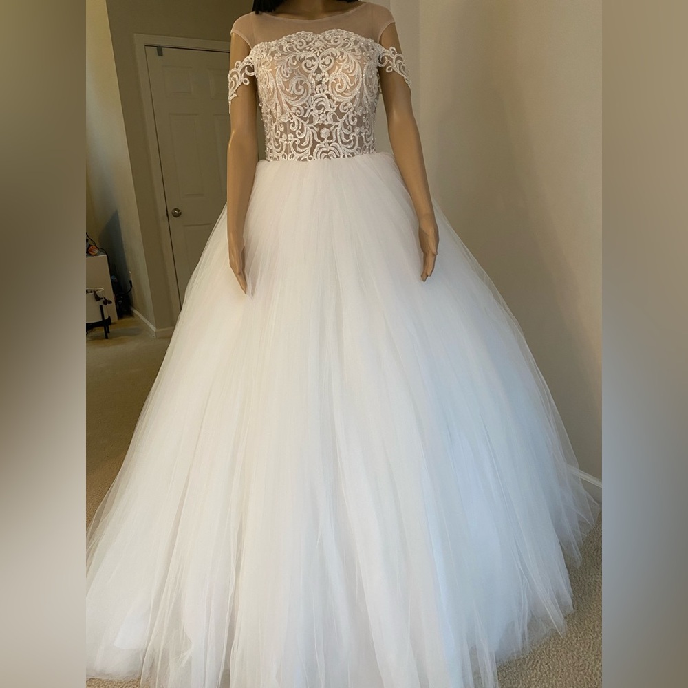 Wedding dress
